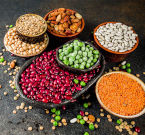 Fagioli, piselli, fave, lenticchie e ceci sono le più utilizzate varietà di legumi