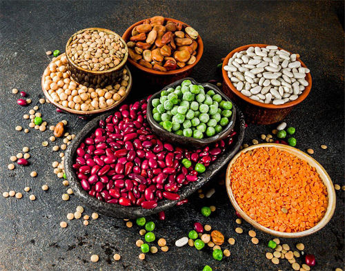 Fagioli, piselli, fave, lenticchie e ceci sono le più utilizzate varietà di legumi