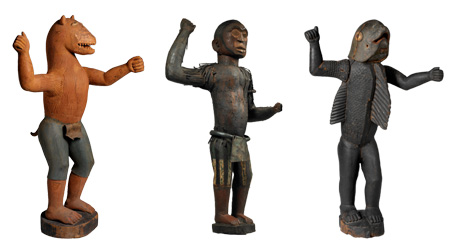  Da sinistra: Statua dell'uomo-leone re Glèlè, Statua dell'uomo-uccello re Ghézo, Statua dell'uomo-squalo re Béhanzin 