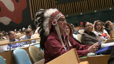 Chief Wilton Littlechild, capo della Nazione Cree, durante un suo intervento al Forum sui Popoli Indigeni dell’ONU di New York