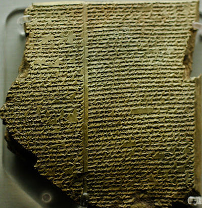 La “Tavoletta del diluvio”, tavoletta cuneiforme risalente al 7° secolo a.C. British Museum