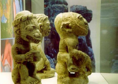 Statuine Nomoli conservate al British Museum