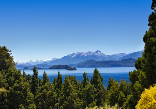 Argentina il Lago Nahuel Huapi, nell’omonimo Parco Nazionale