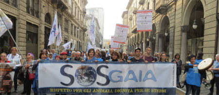 SOS Gaia a un corteo contro la vivisezione